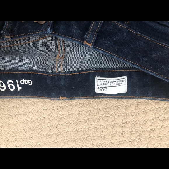 Gap Dark wash flare leg Jean - Picture 1 of 4